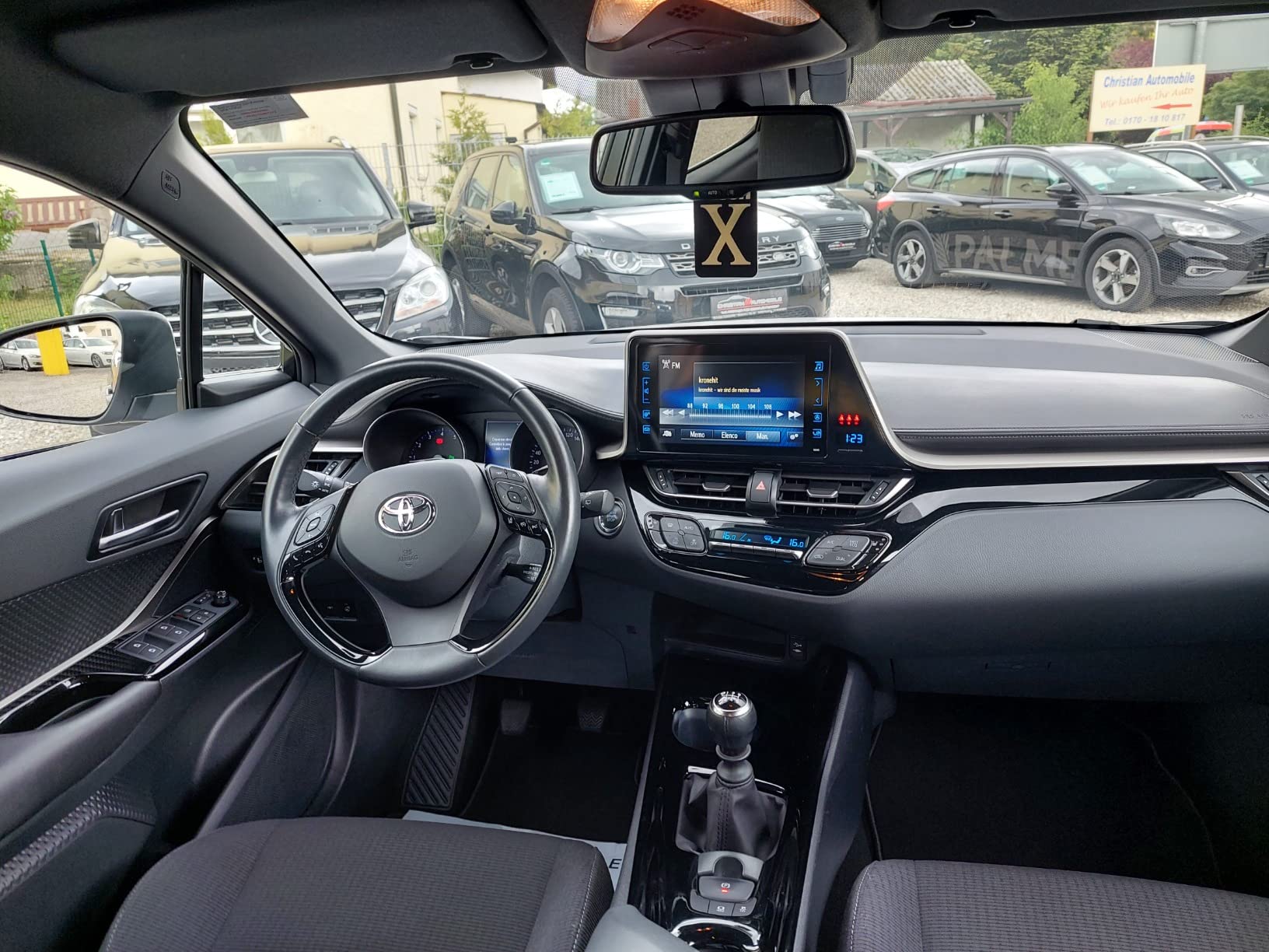 Cockpit wie Neuwagen