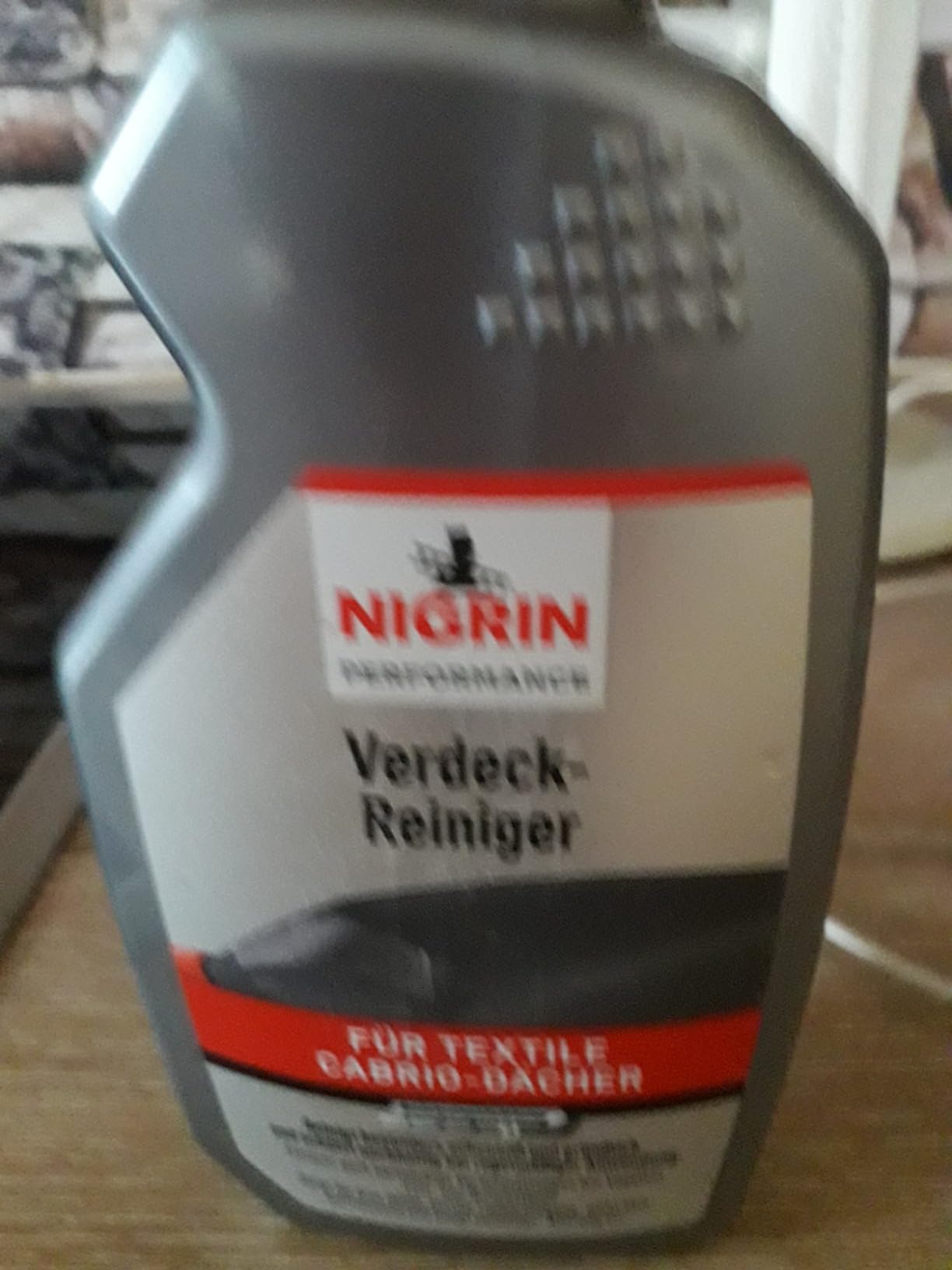Gründlich sauber, frische Farbe