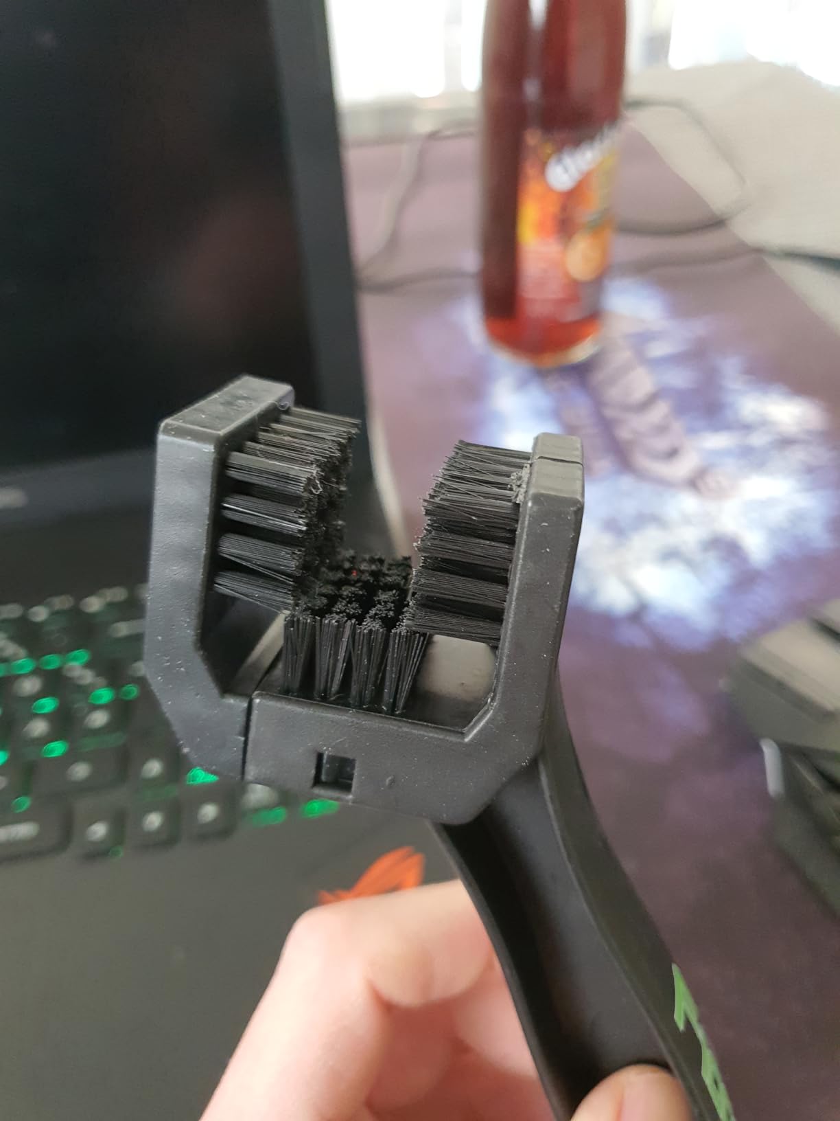 Kette wieder silbern statt schwarz